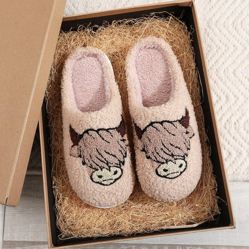 HIGHLAND COW SLIPPERS