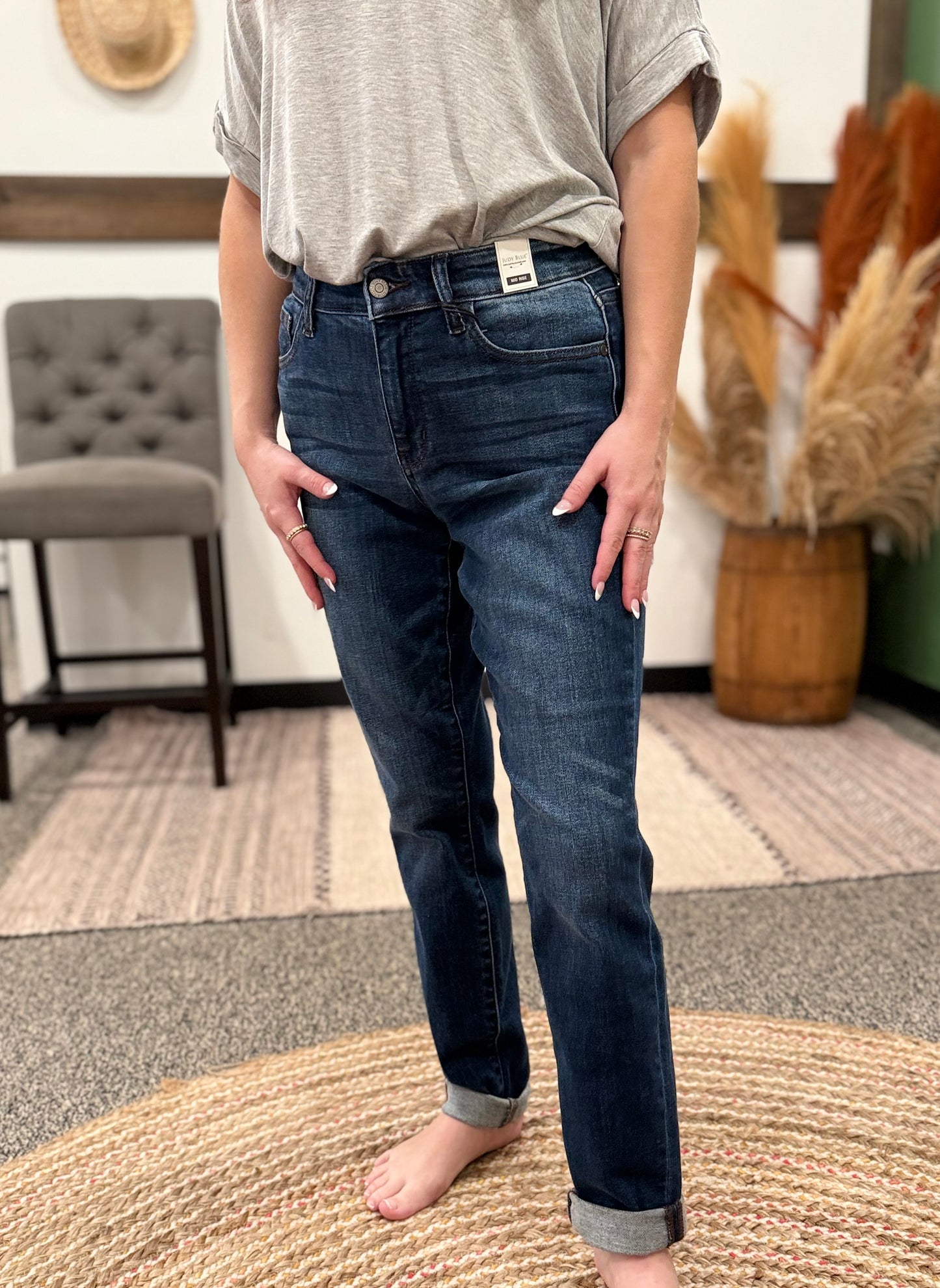 JUDY BLUE CUFFED SLIM JEAN