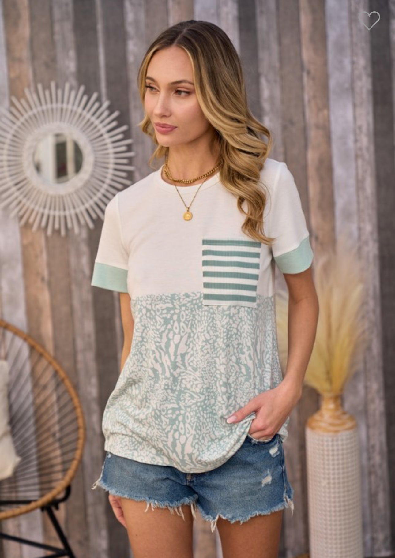 WILDLY CHIC TOP