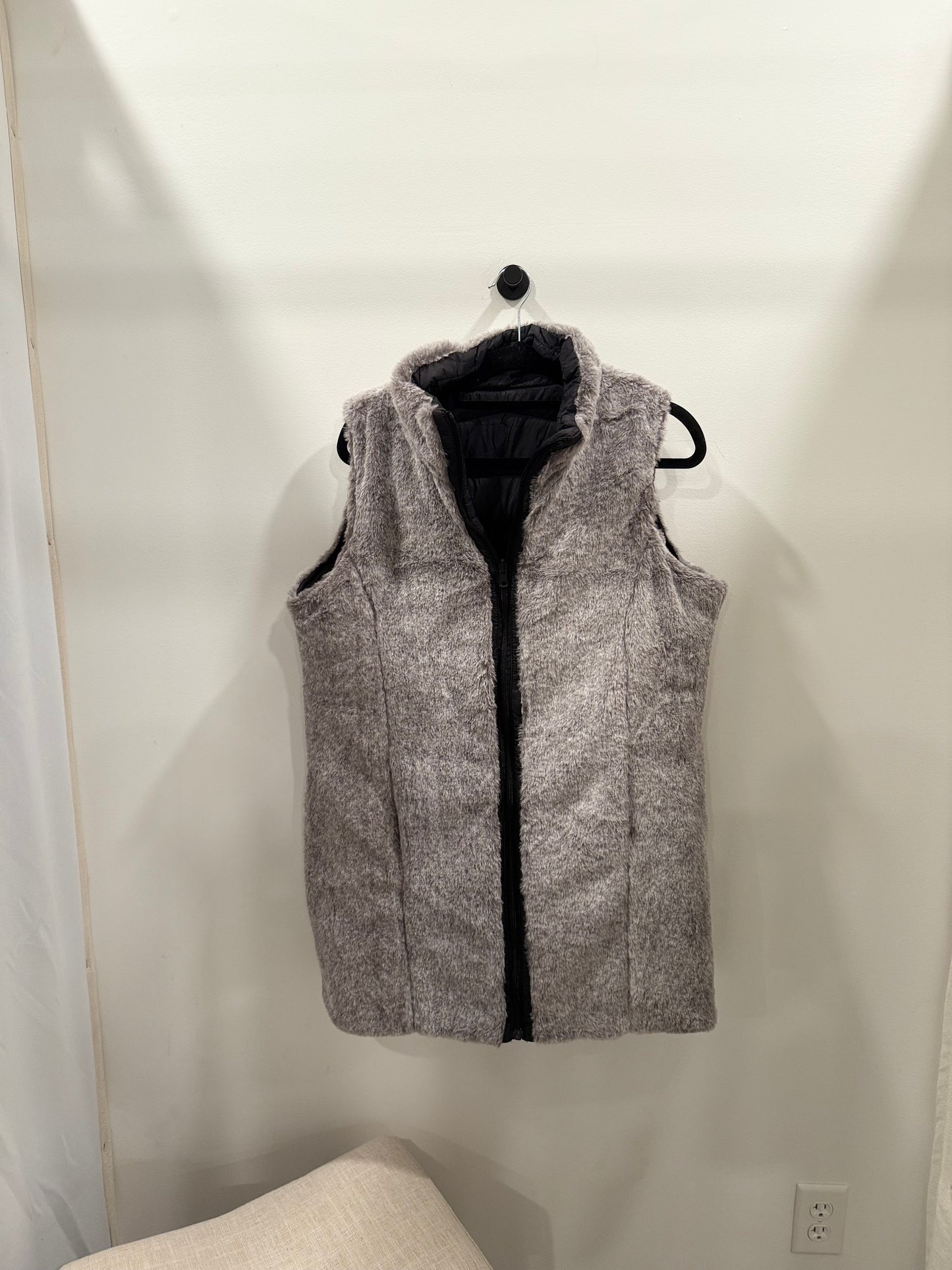 KEREN HART REVERSIBLE FUR-LINED VEST