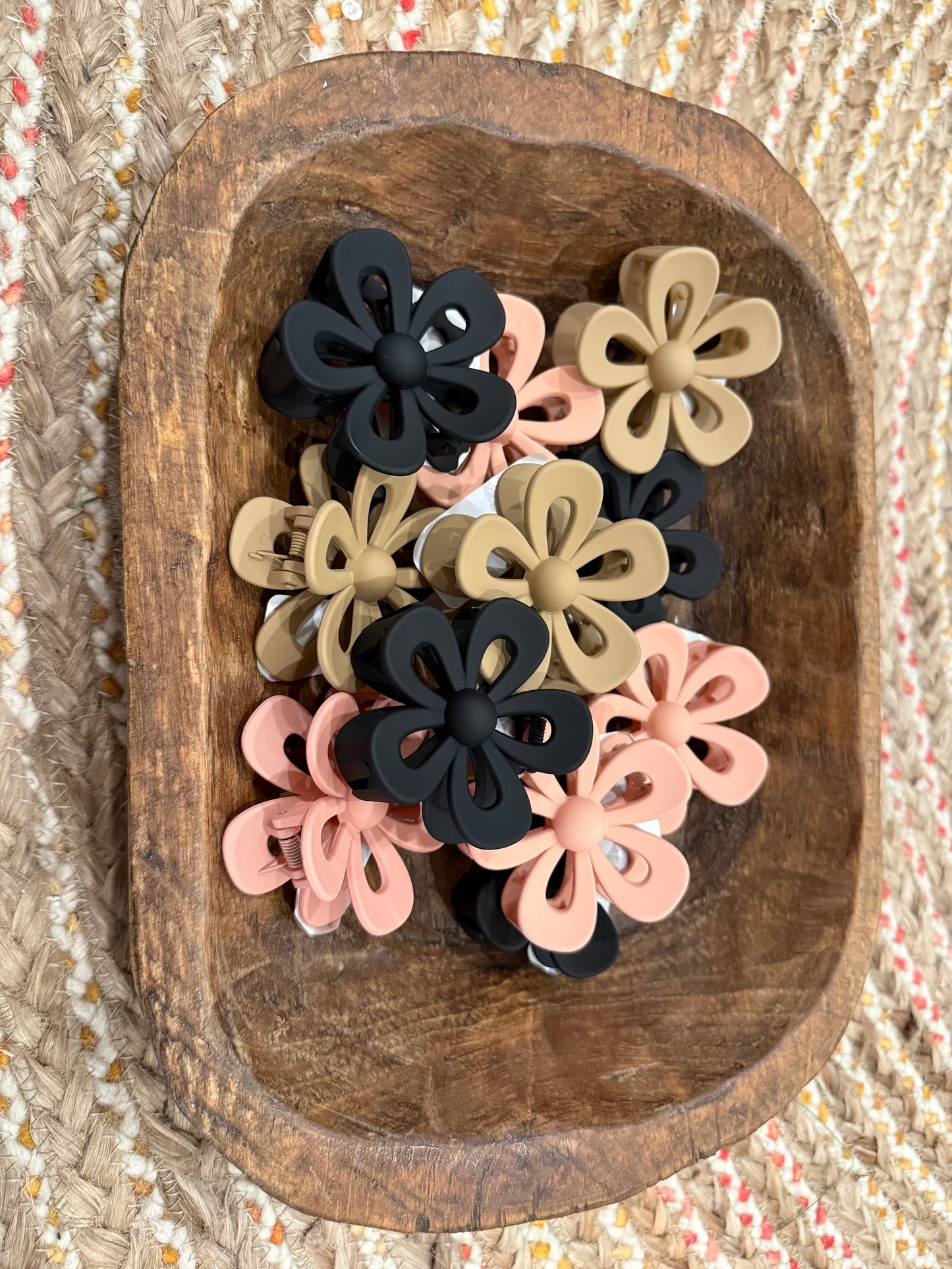 SWEET FLOWER SHAPE CLAW CLIP
