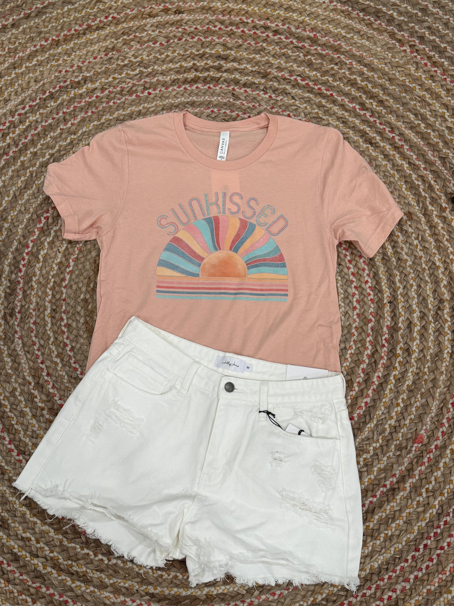 THE SUNKISSED GRAPHIC TEE