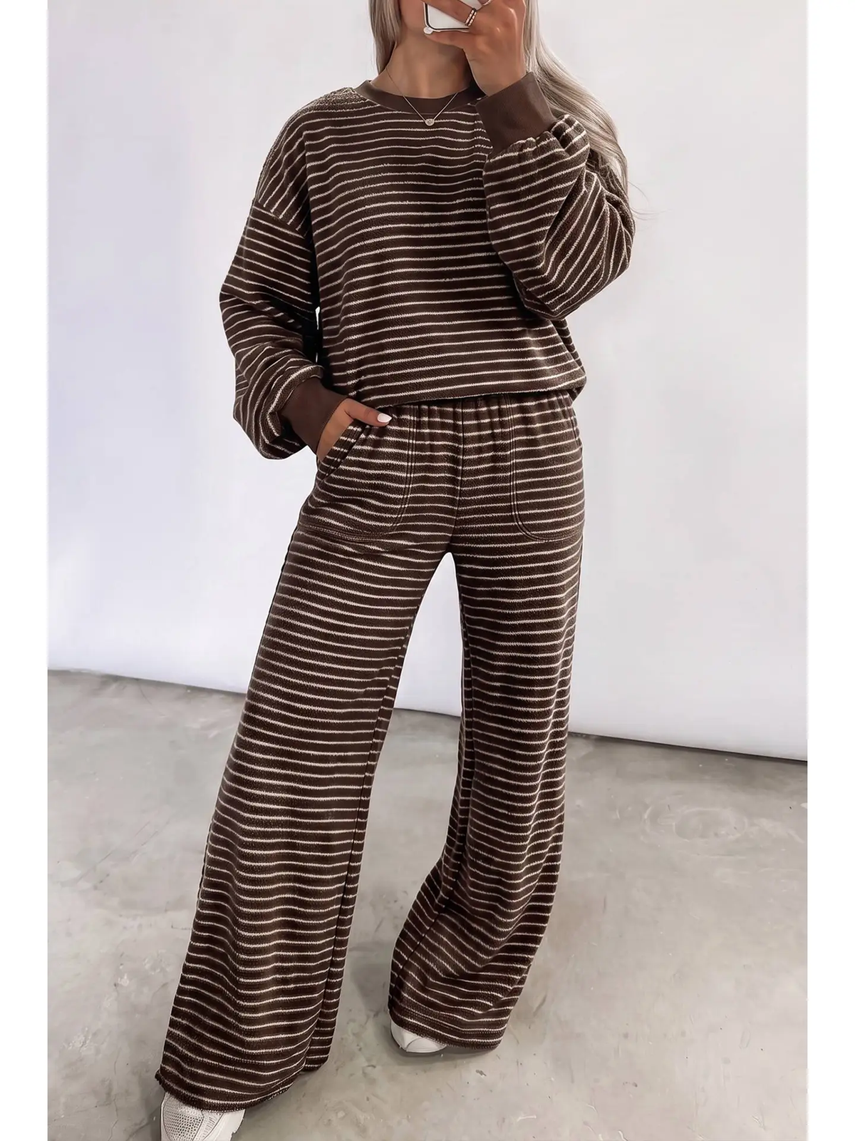 THE COCOA AND CREAM LOUNGE SET