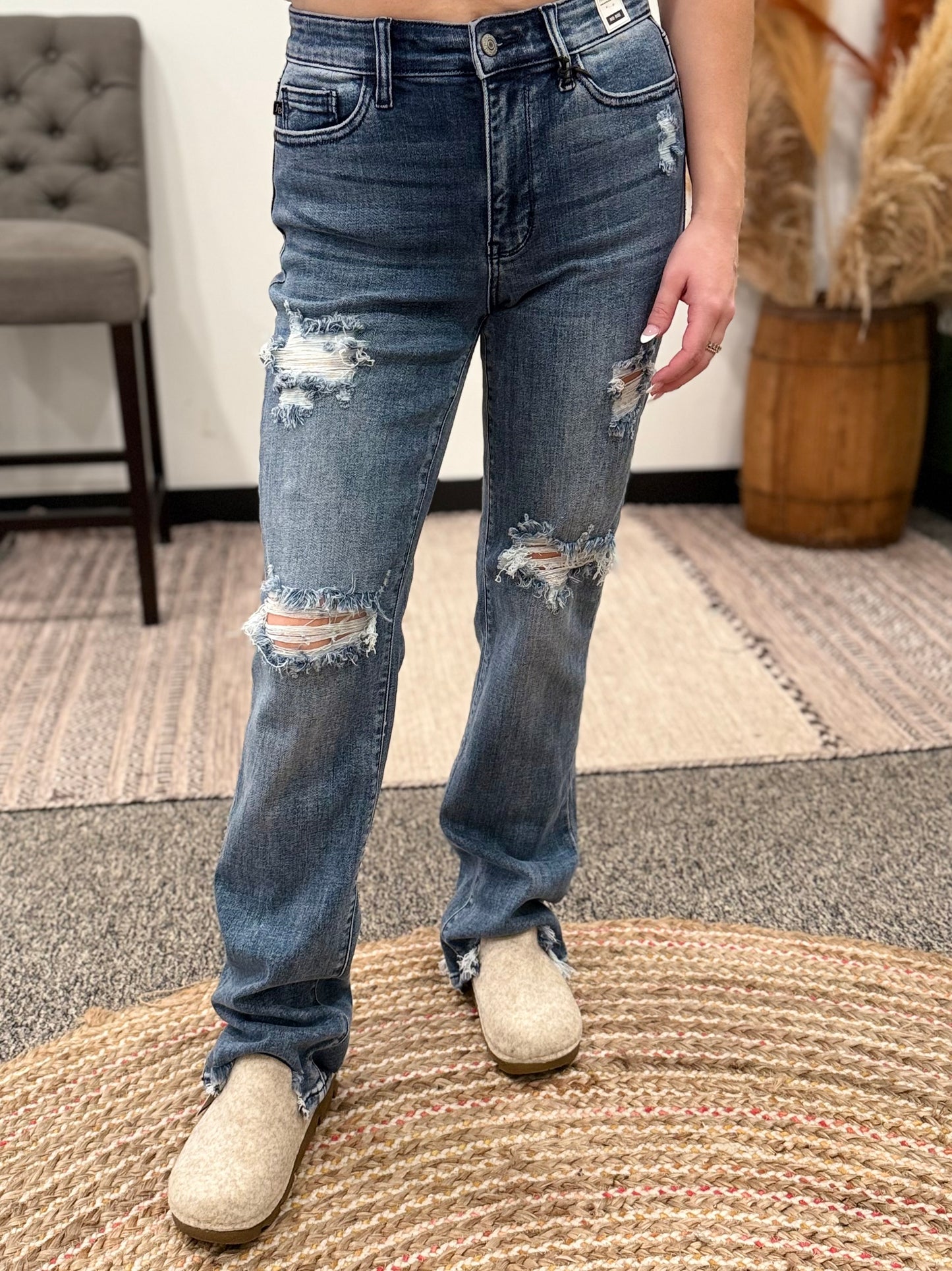 JUDY BLUE MIDRISE DISTRESSED