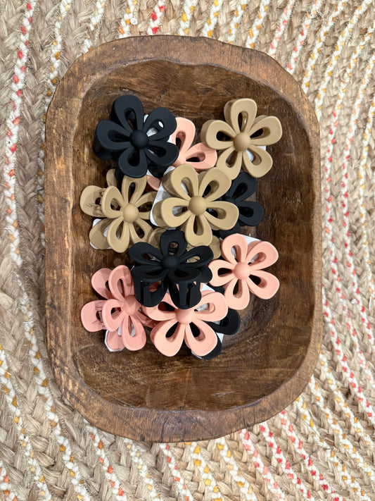 SWEET FLOWER SHAPE CLAW CLIP