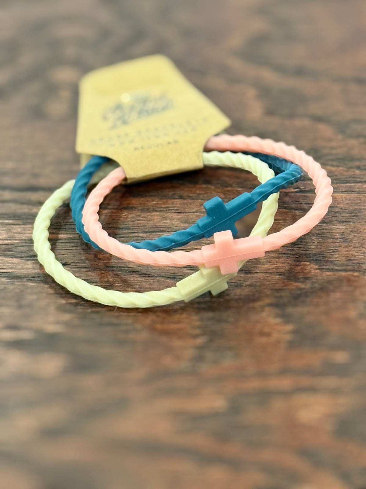 THE FAITH IN COLOR CROSS BRACELET TRIO