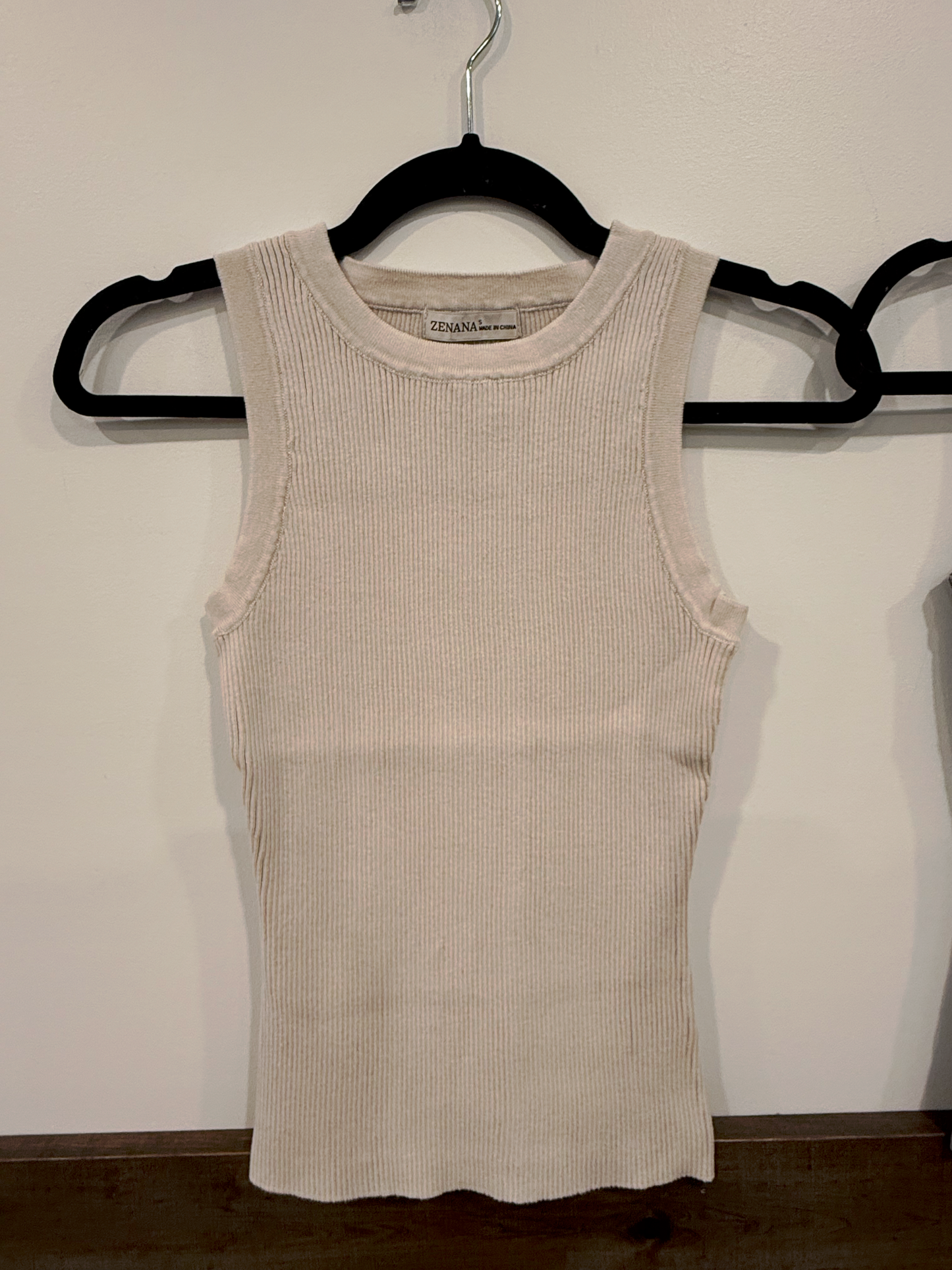 THE SIMPLE STAPLE TANK