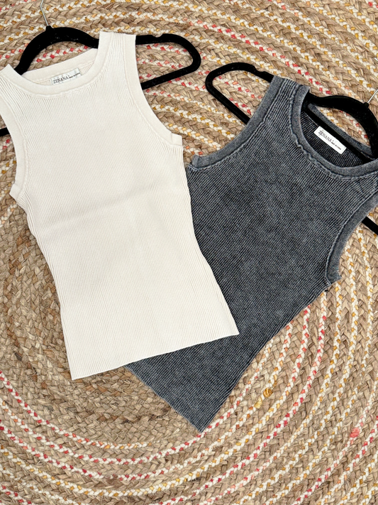 THE SIMPLE STAPLE TANK