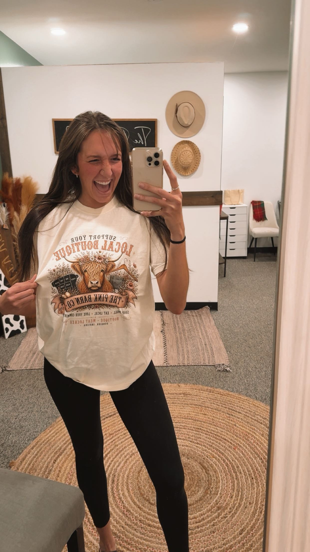THE PINK BARN CO. SIGNATURE TEE