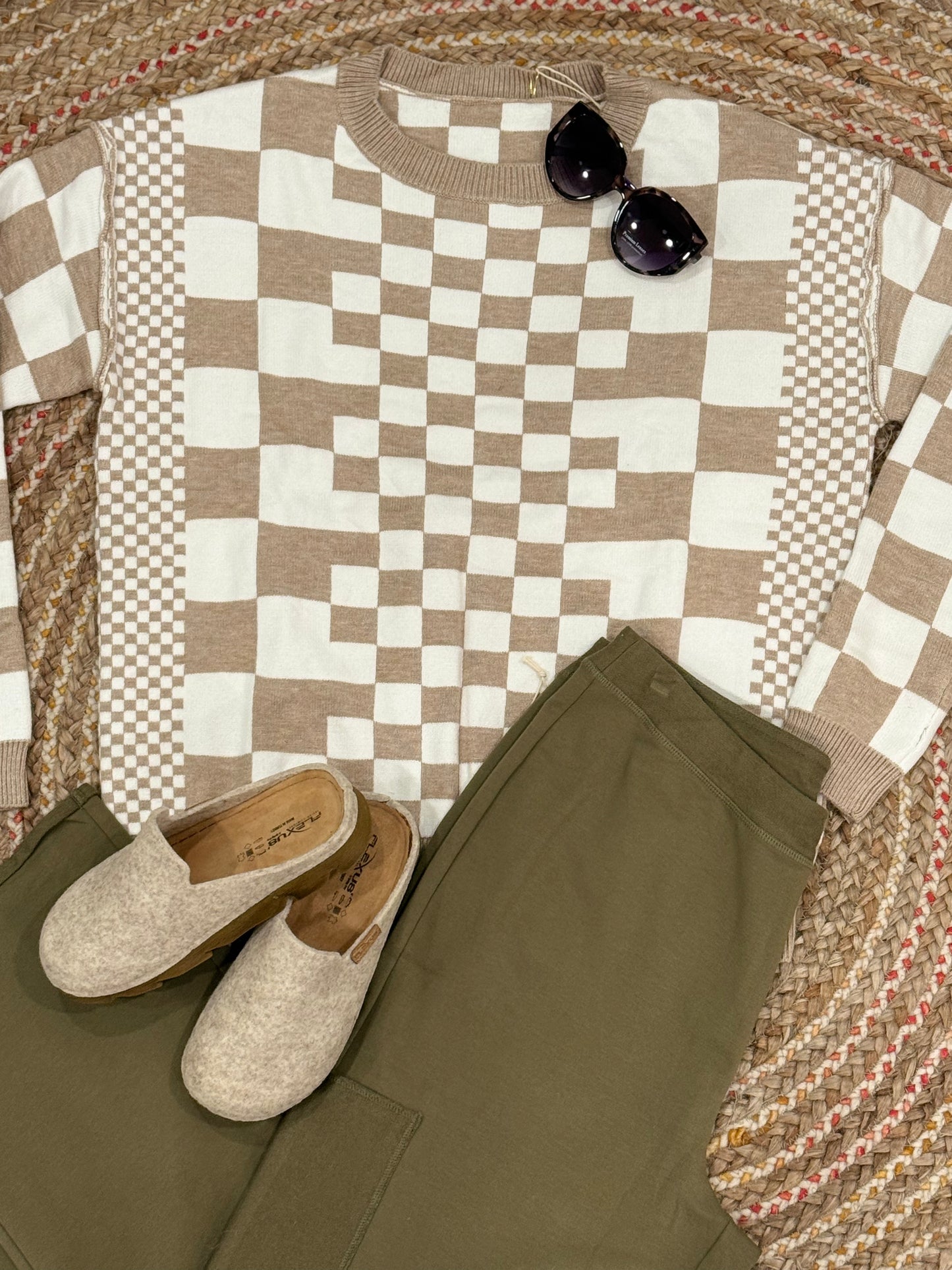 MODERN CHECKER KNIT SWEATER