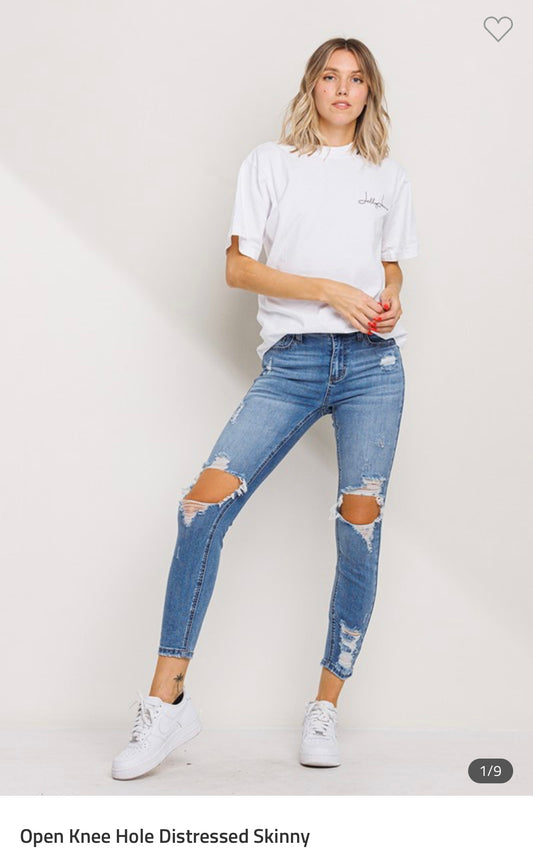 Knee Distressed skinny